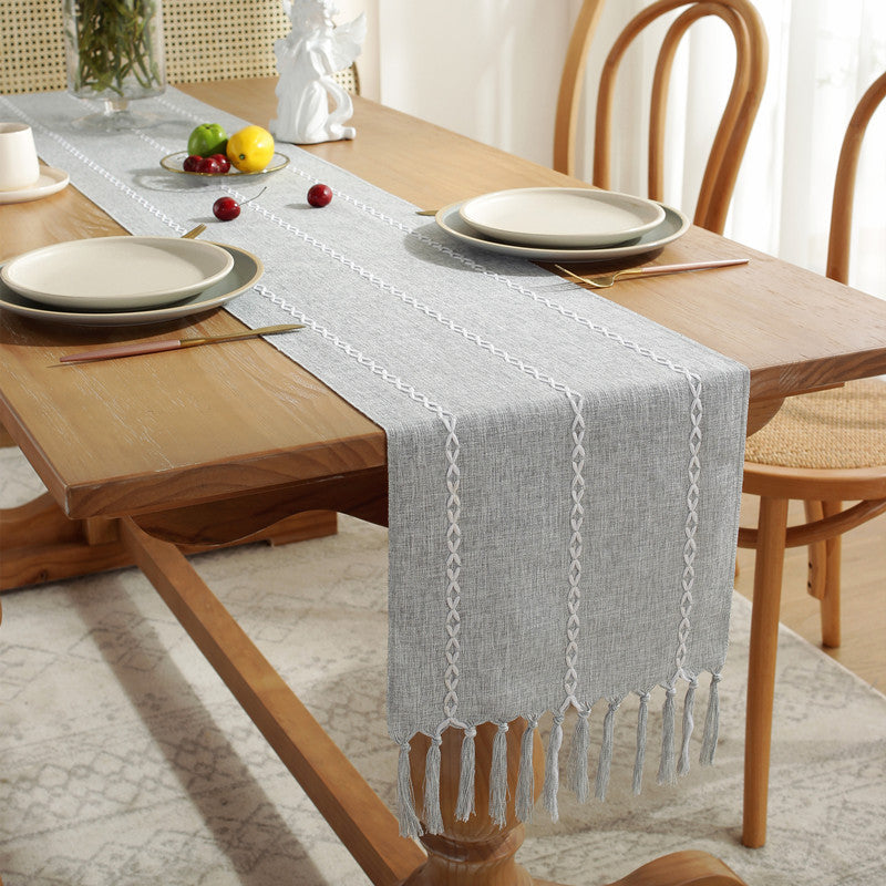 Astrid Delecate Style Table Runner