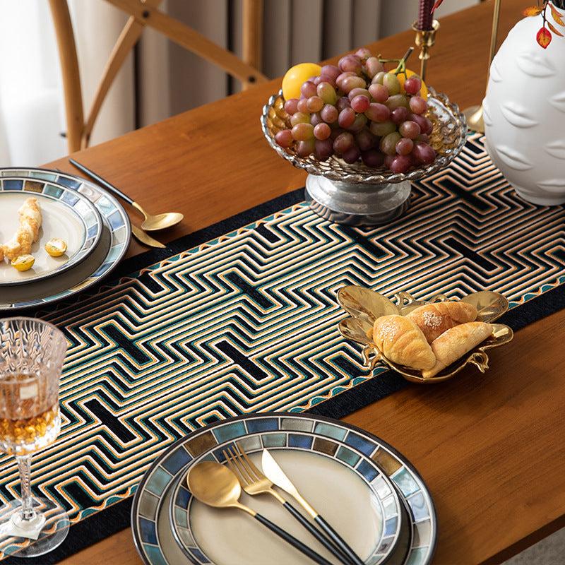 Inga - Table Runner